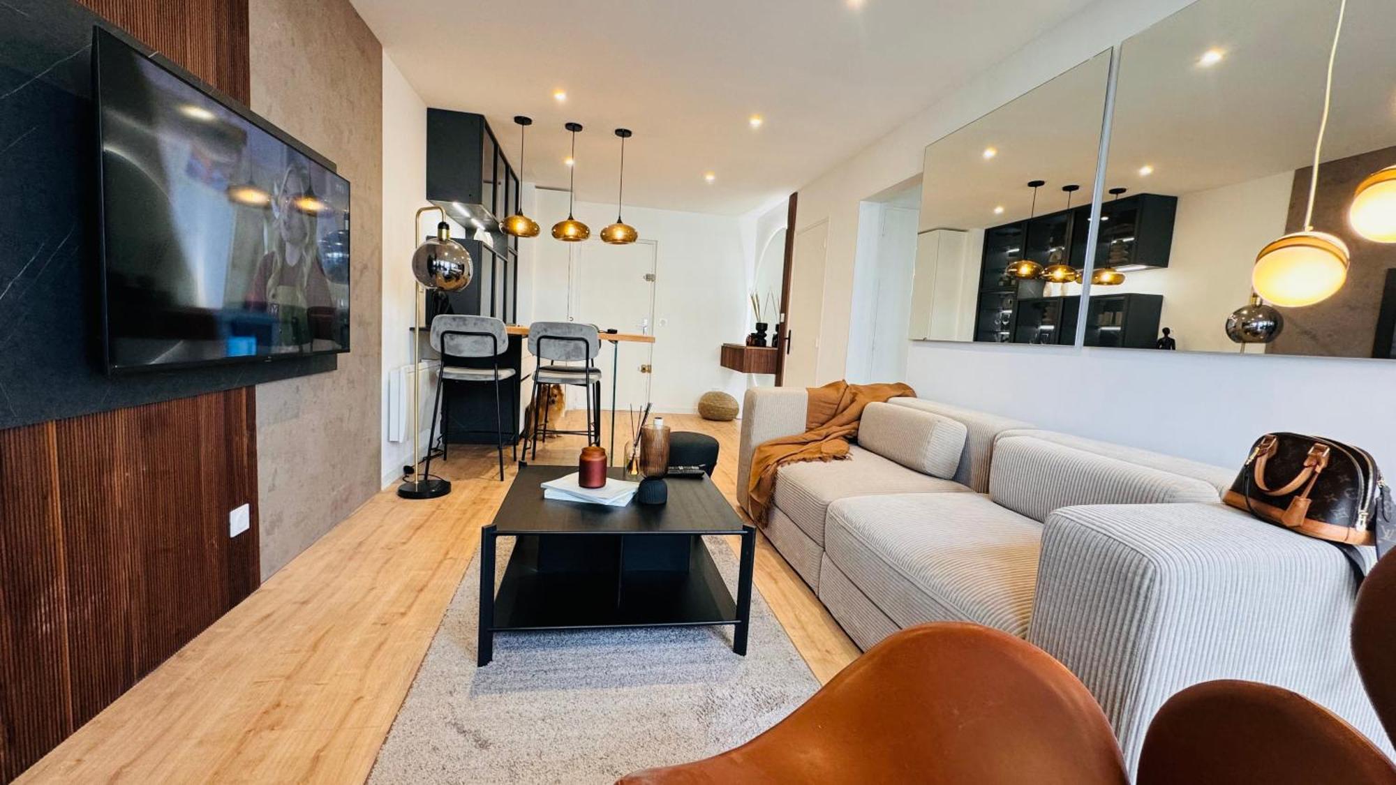 Appartement 50M De La Plage Et Toutes Commodites, Plein Centre Ville Et Silencieux La Grande Motte Exterior photo